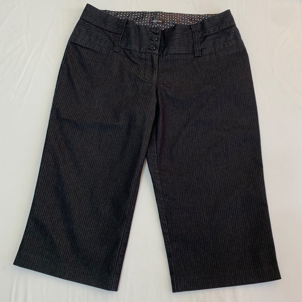 Maurices Bermuda Dress Shorts, Black Pinstripe, long, NWOT, Junior size 5 - Picture 6 of 11